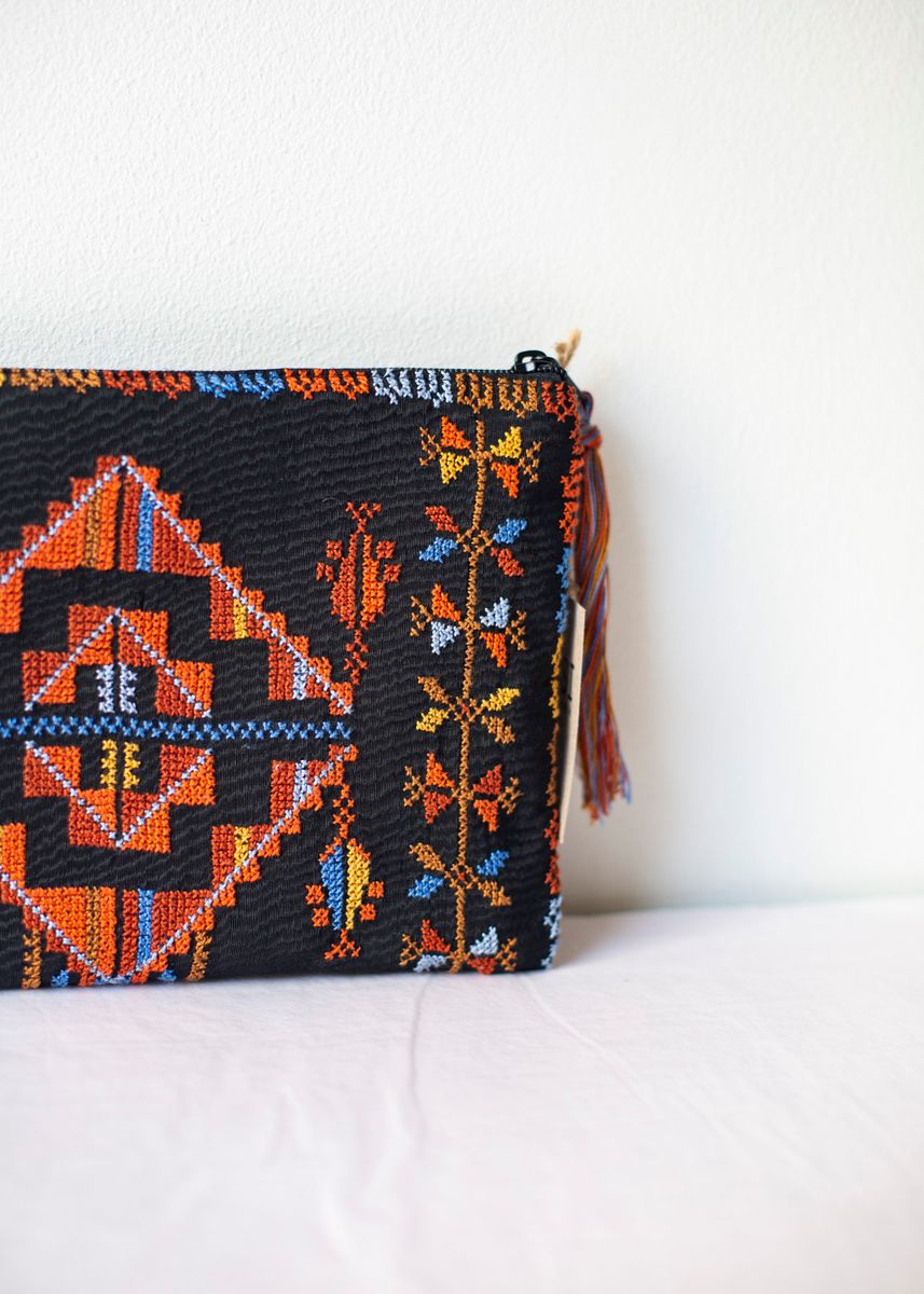 Brodert veske / mappe, sort og flerfarget